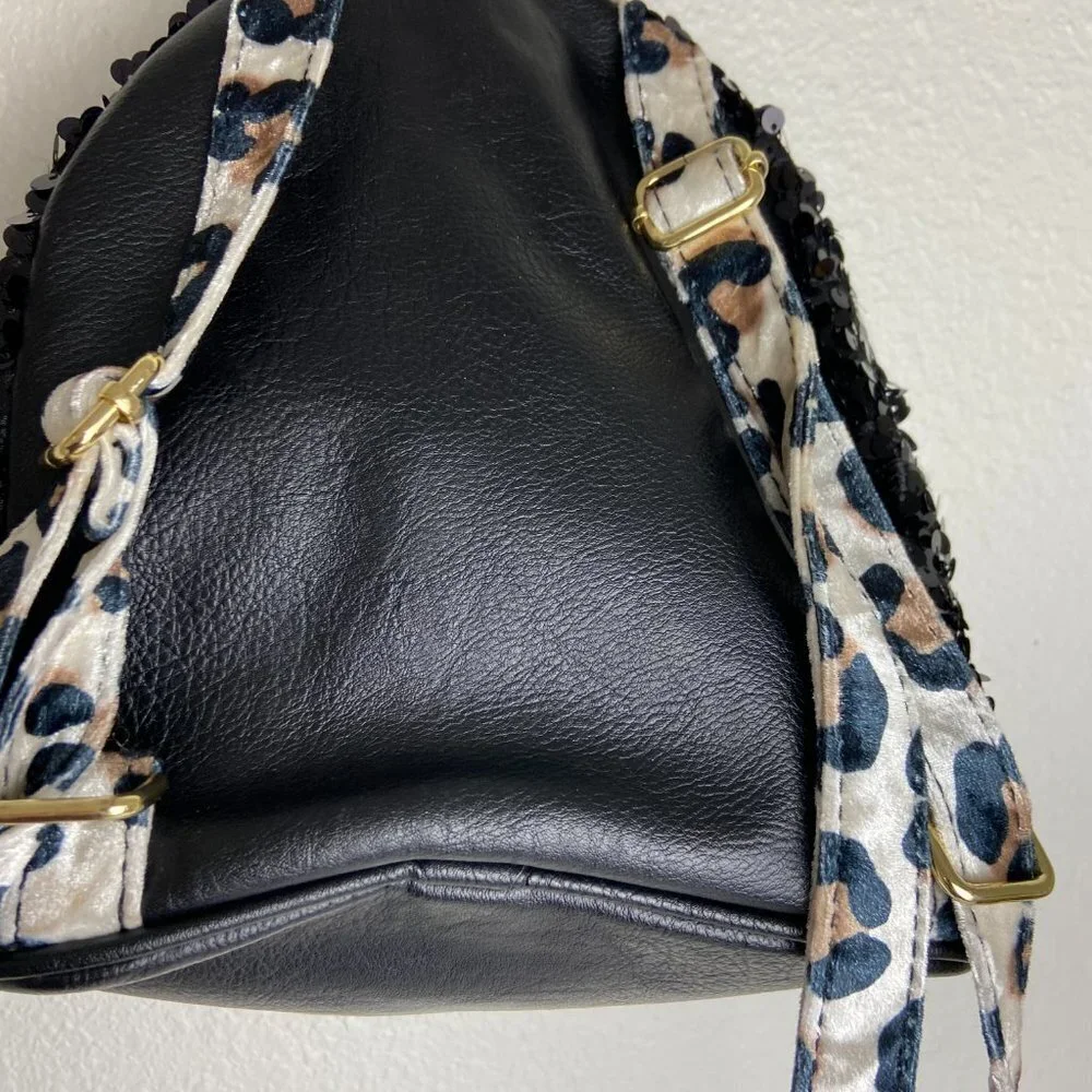 Justice mini sequin cat backpack Like new
